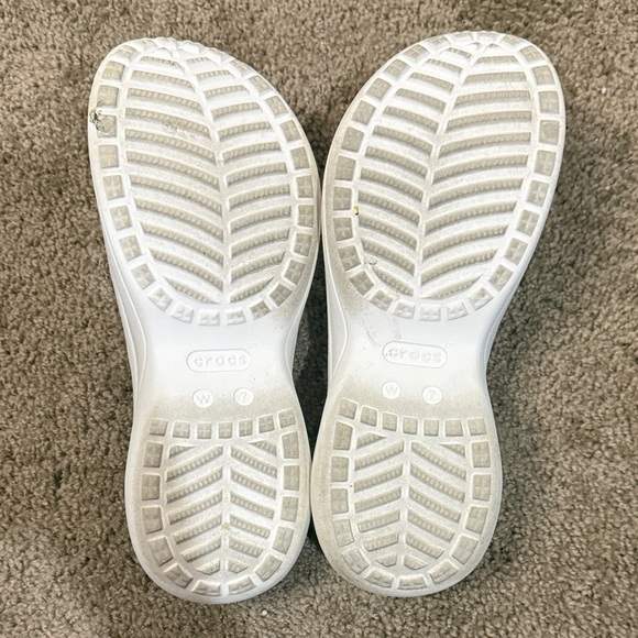 CROCS Bae Slide W7 and 2 Flower Jibbitz - Picture 4 of 4